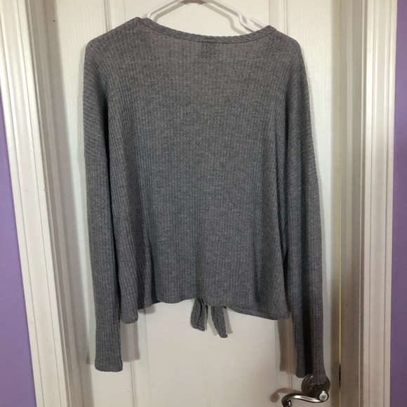 Cute gray sweater!! - Picture 2 of 2
